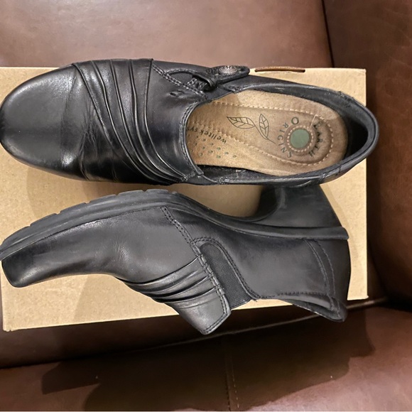 Earth Origins Rhoda Leather Shooties, Black, Sz 8.5 with box. - Picture 6 of 10